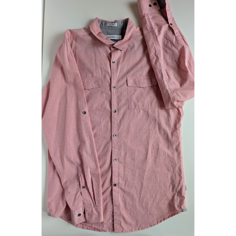 Calvin Klein Mens Size M Body Fit Button Down Shirt Salmon Pink Roll Tab Sleeve